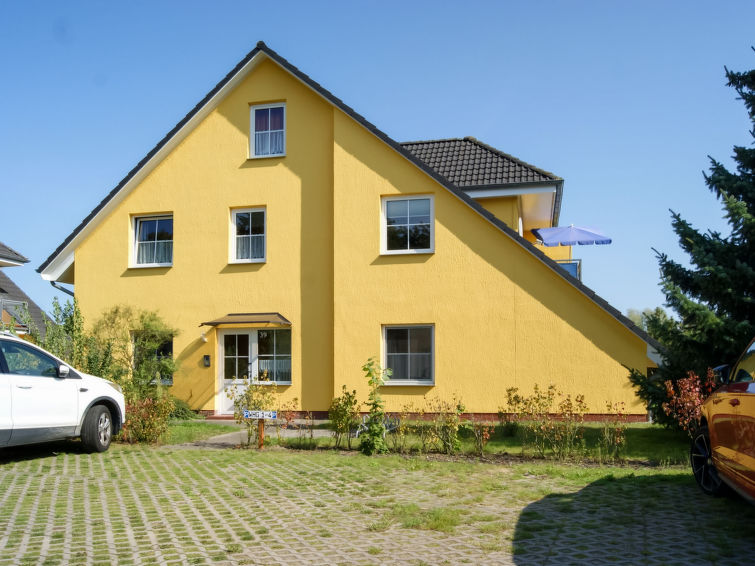 Op 1,4 km van zee: Ruim appartement Bredi in Zinnowitz voor 6 personen in Zinnowitz