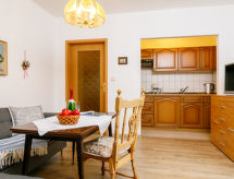 Bungalow 8