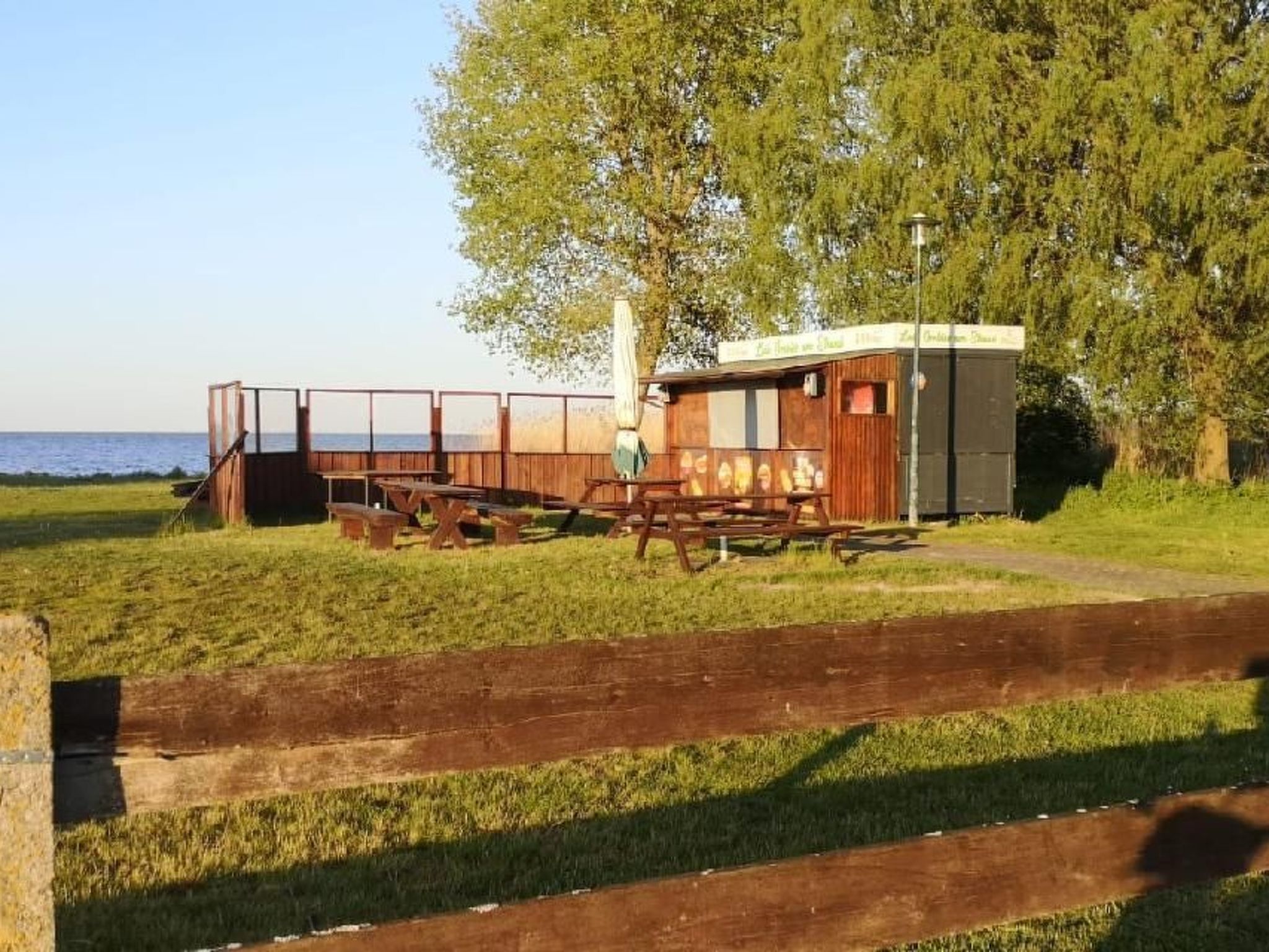 In Altwarp mit Botanischem Garten-Drinnen