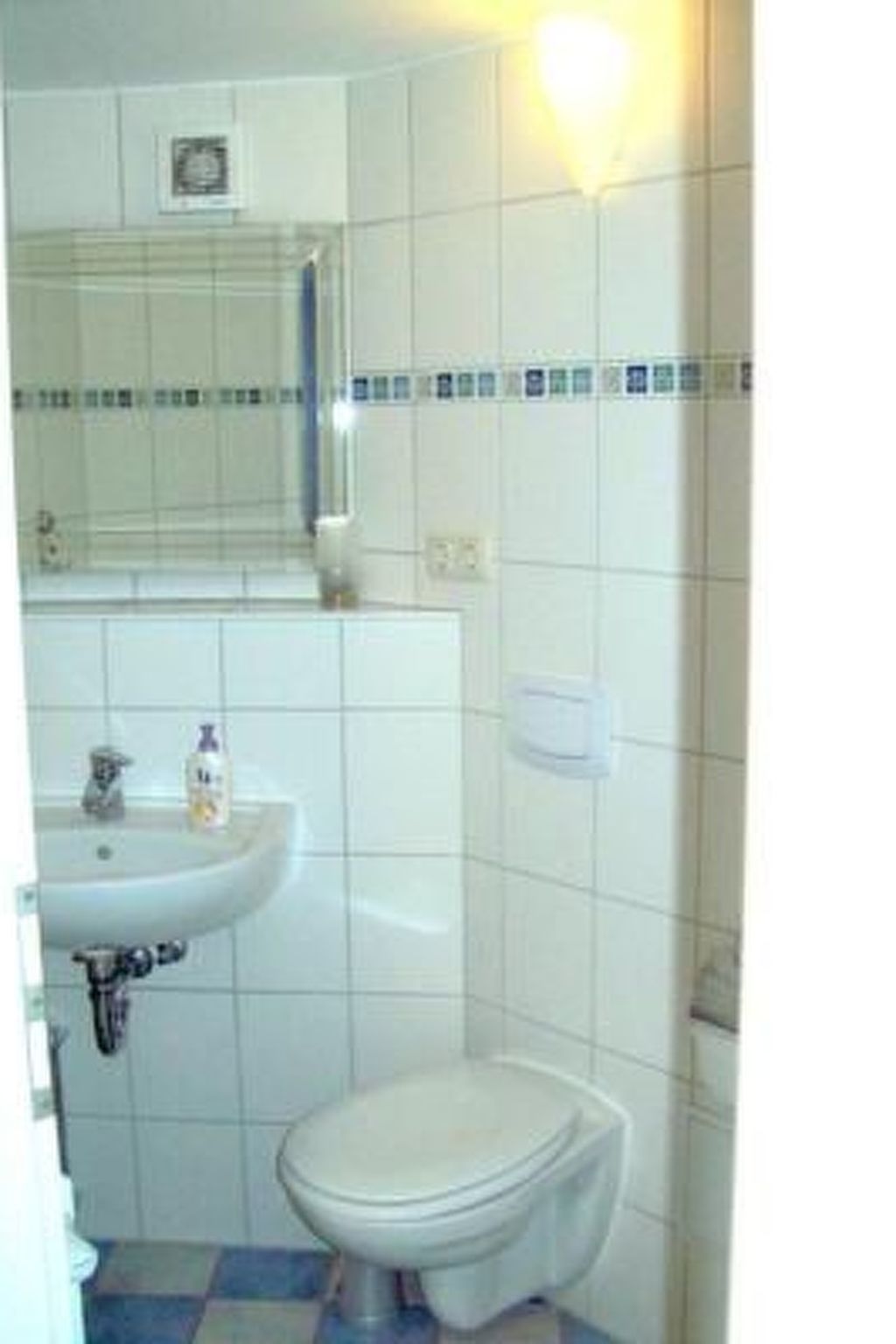 Silo mit kleinem Garten-Image-tags.info