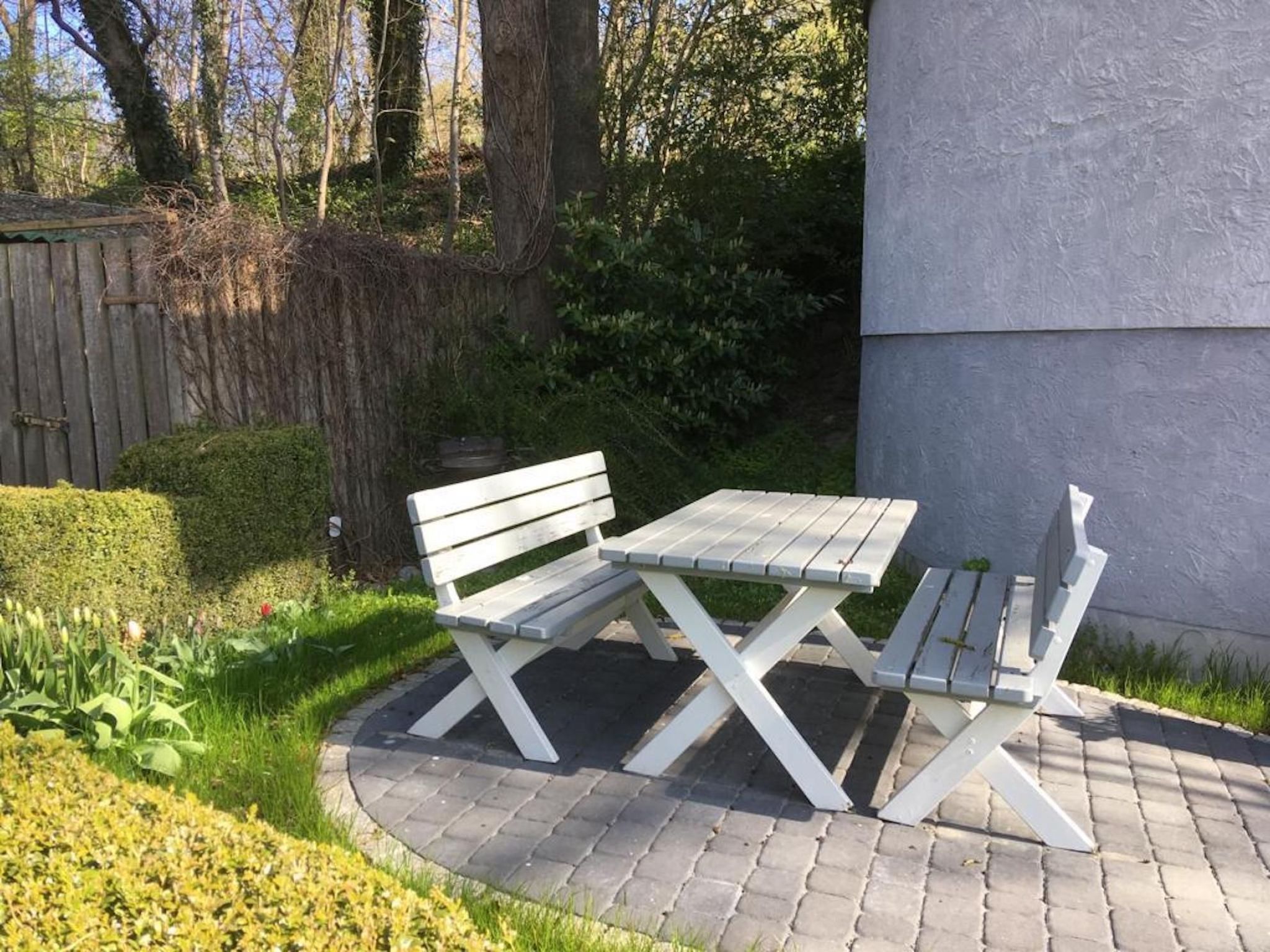 Silo mit kleinem Garten-Image-tags.info