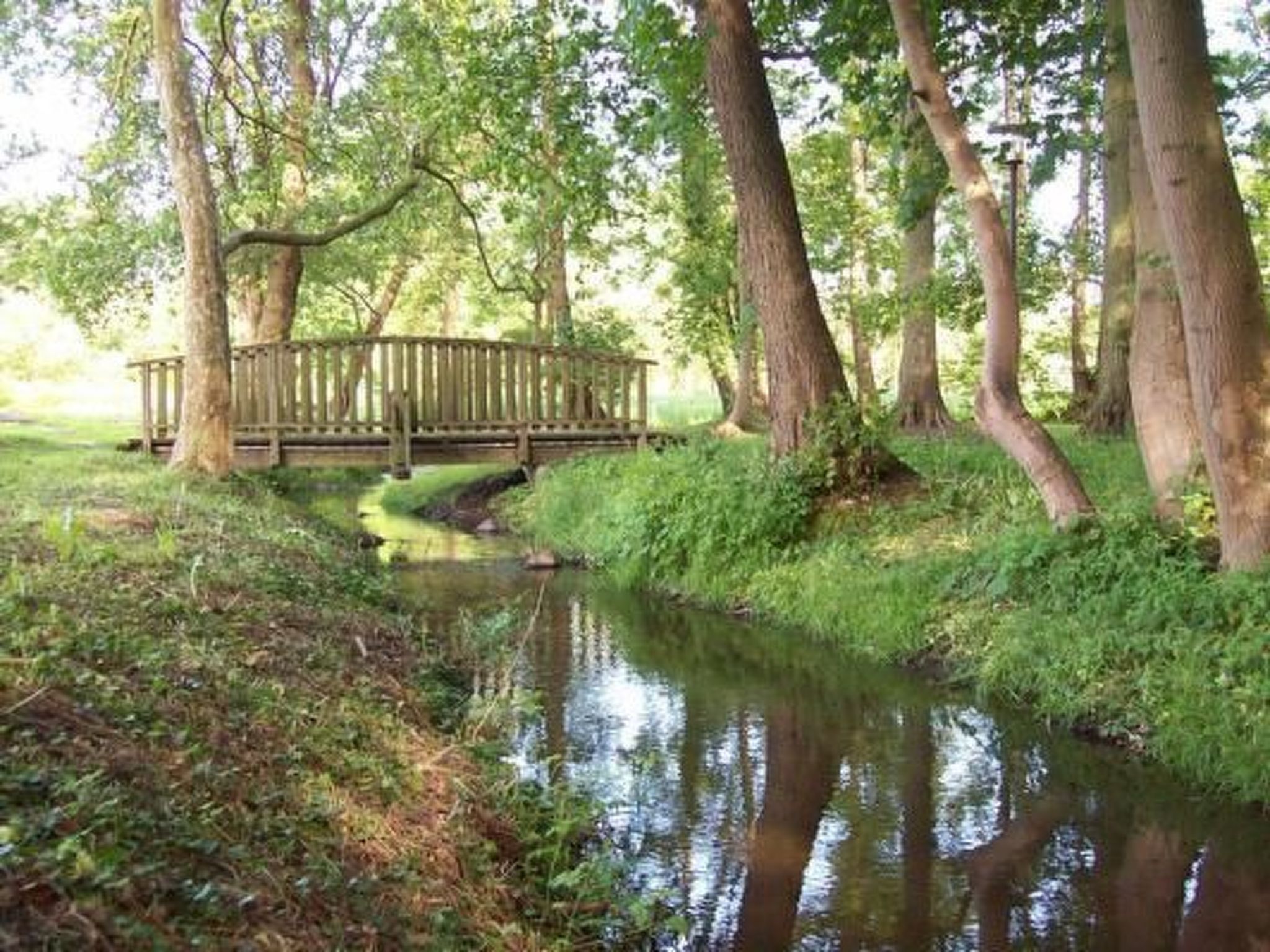 Silo mit kleinem Garten-Image-tags.info