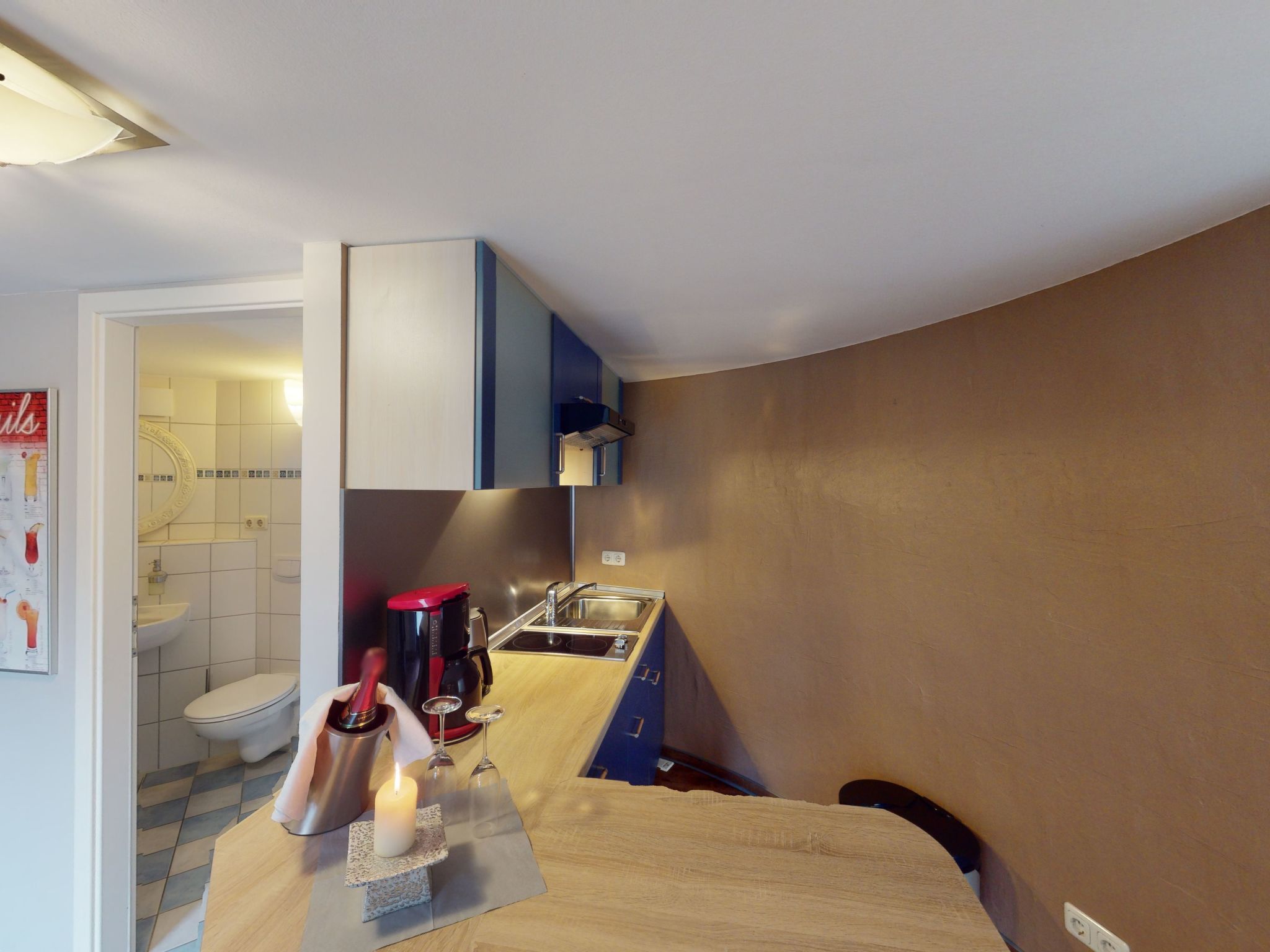 Silo mit kleinem Garten-Image-tags.info