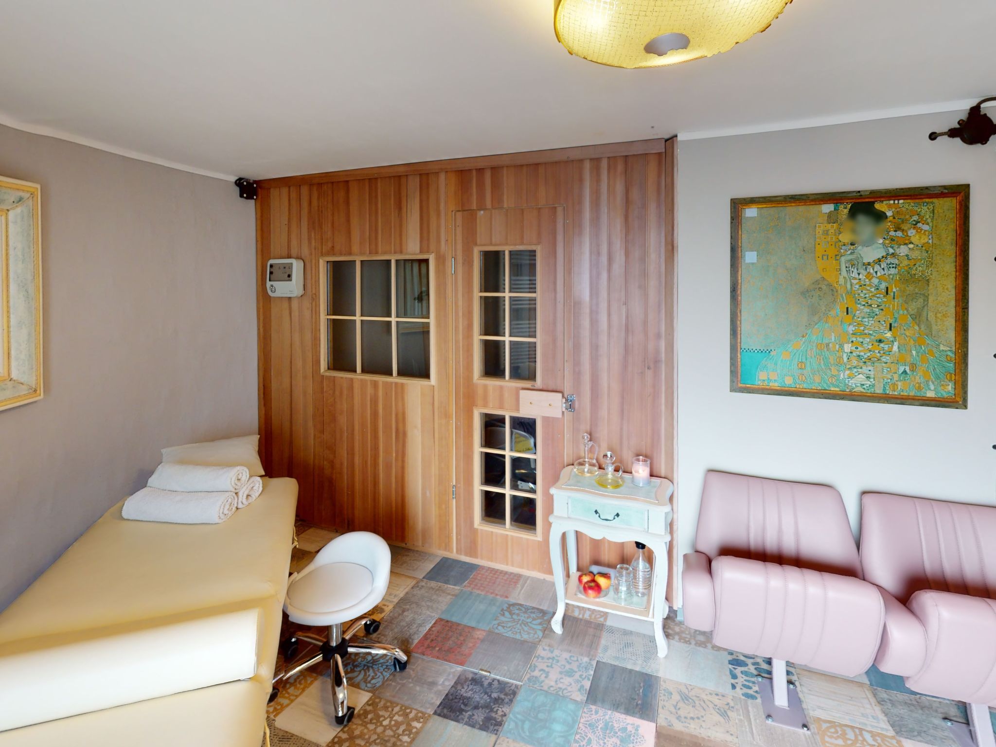 Silo mit kleinem Garten-Image-tags.info