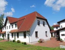 Vrijstaand vakantiehuis aan de golfbaan in Dargun, vlakbij het meer - thumbnail 2