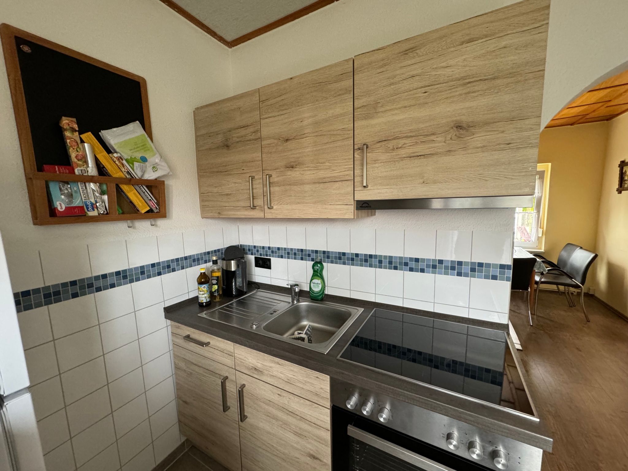 Mariena am Waldrand-Image-tags.info