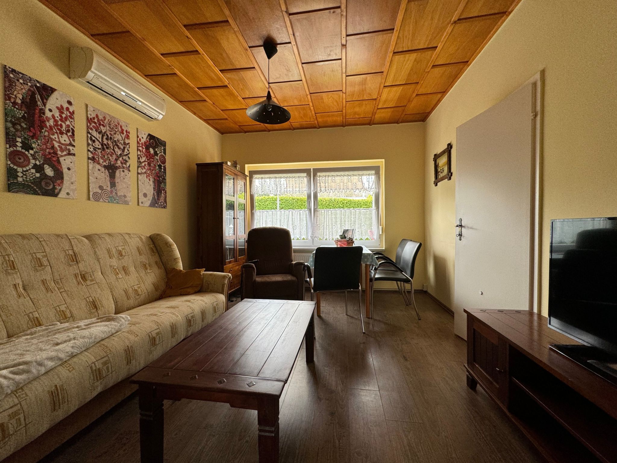 Mariena am Waldrand-Image-tags.info