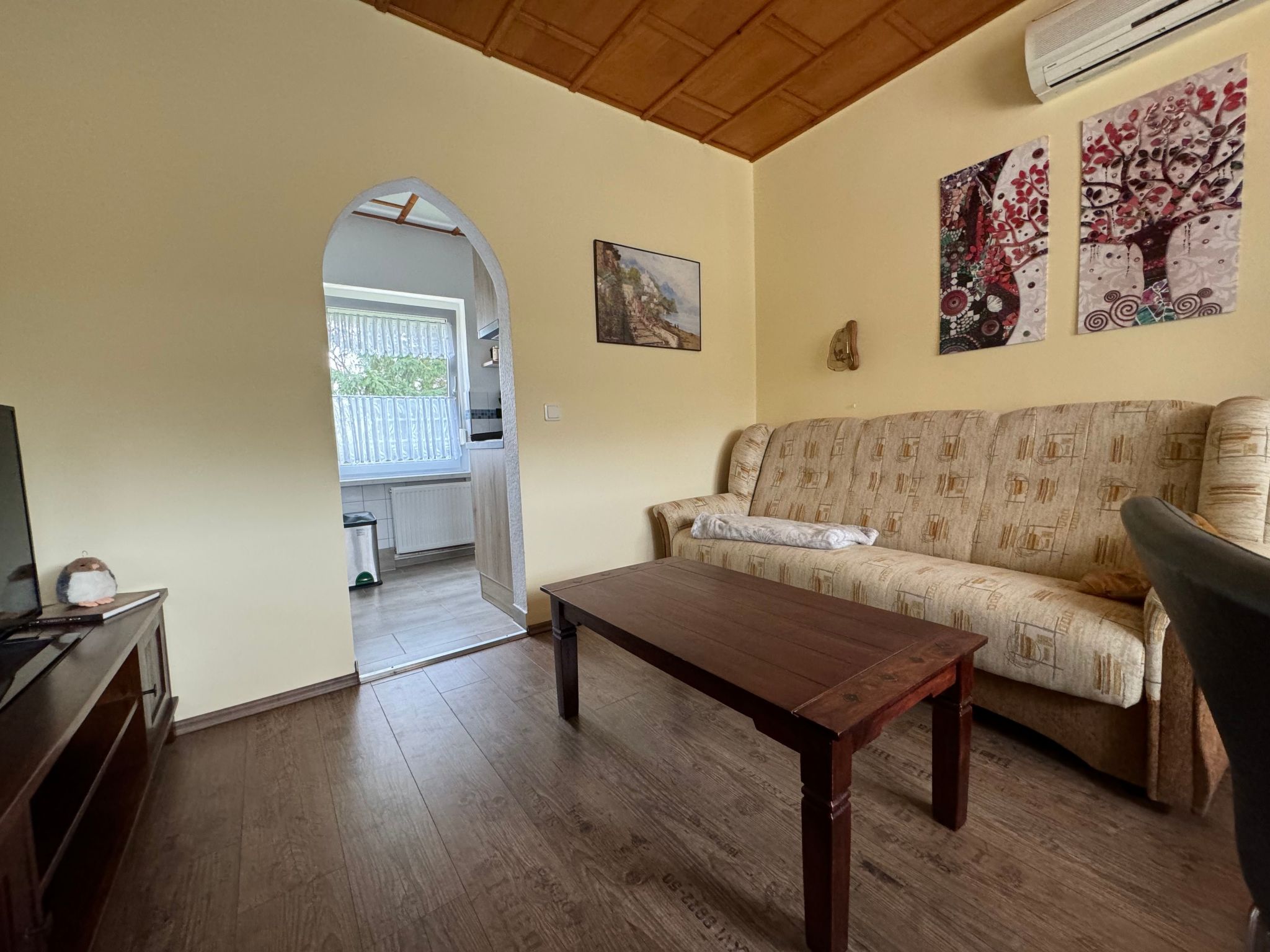 Mariena am Waldrand-Image-tags.info