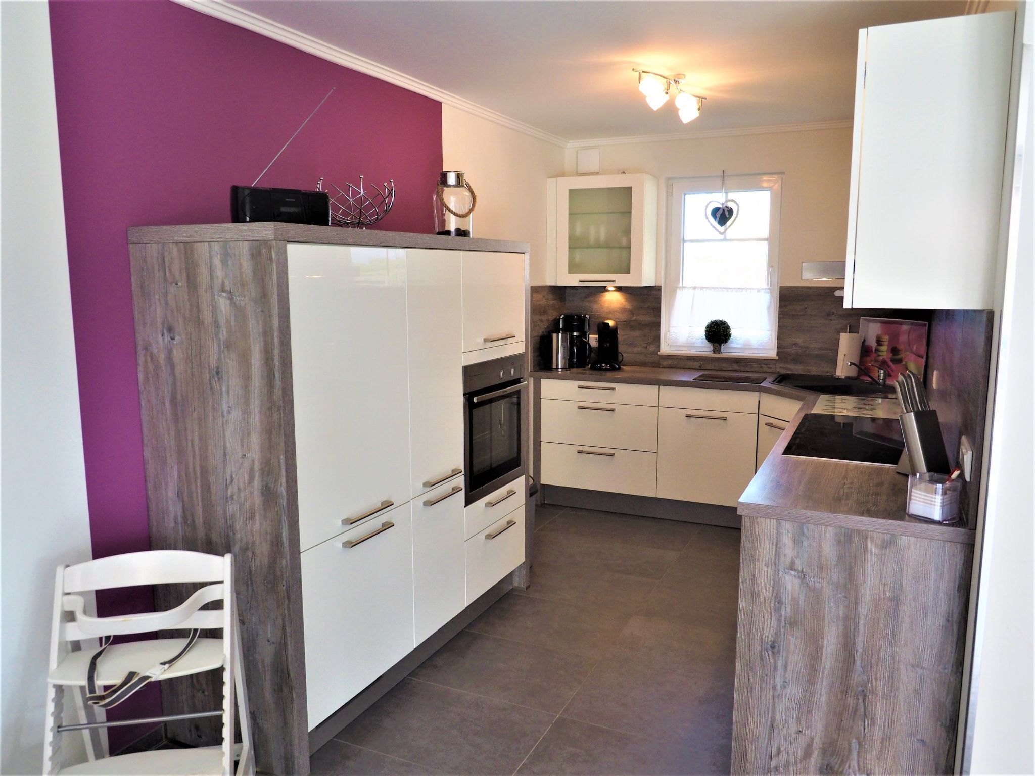 Traumhafte Reetdach-Doppelhaushälfte mit Garten-Binnen