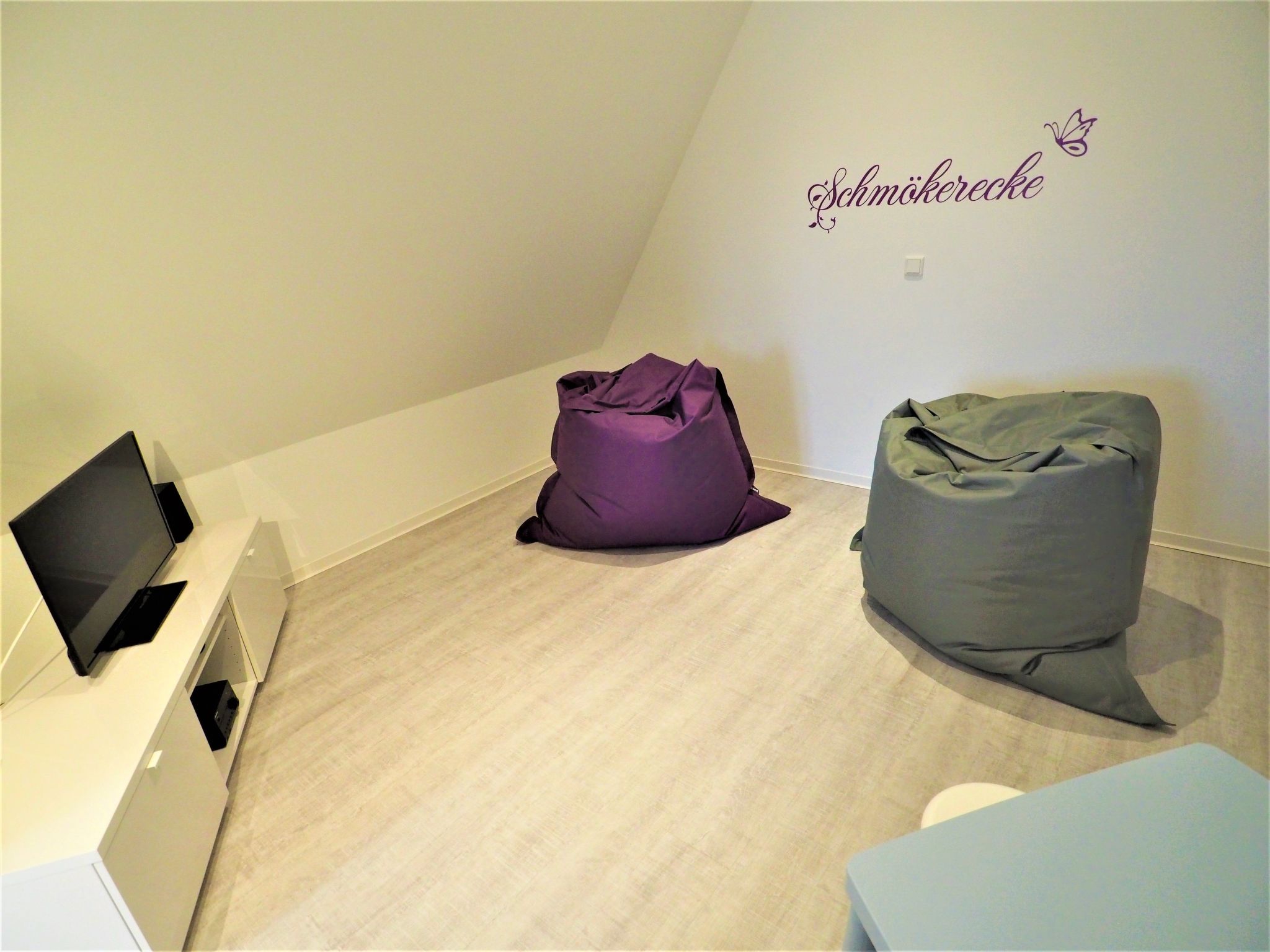 Traumhafte Reetdach-Doppelhaushälfte mit Garten-Binnen