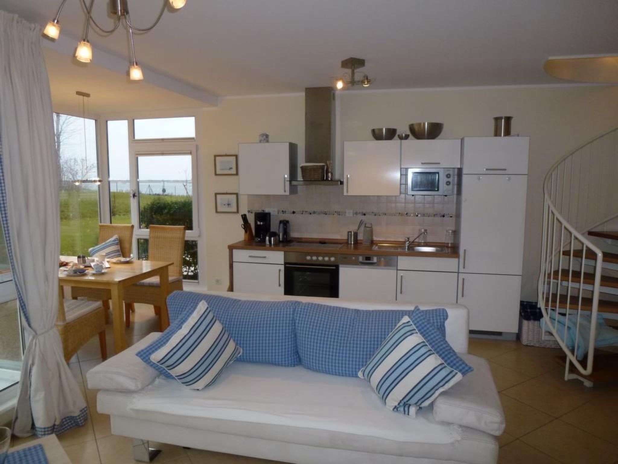 Mit großer Terrasse und herrlicher Aussicht-Binnen