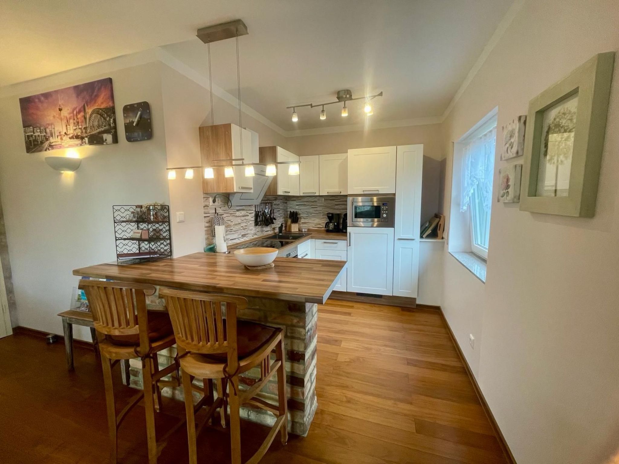 In Wischuer mit Terrasse, Grill und Garten-Image-tags.info