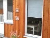 Vrijstaande bungalow bij de Oostzee op Rügen met open haard en tuin - thumbnail 2