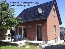 Kleines Ferienhaus mit Garten in Wismar