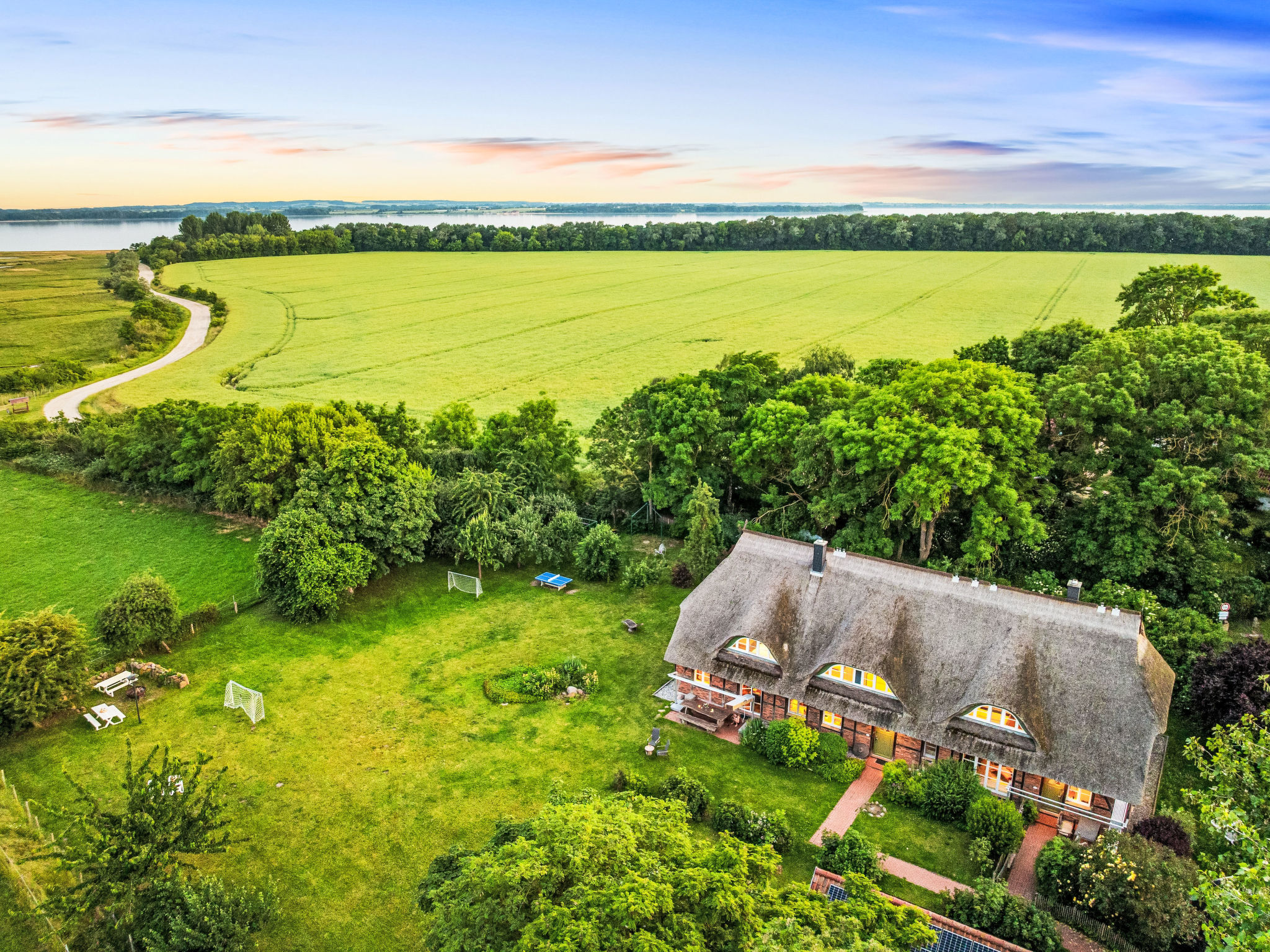 Reethaus Mertinat ''For Ten'' mit Meerblick