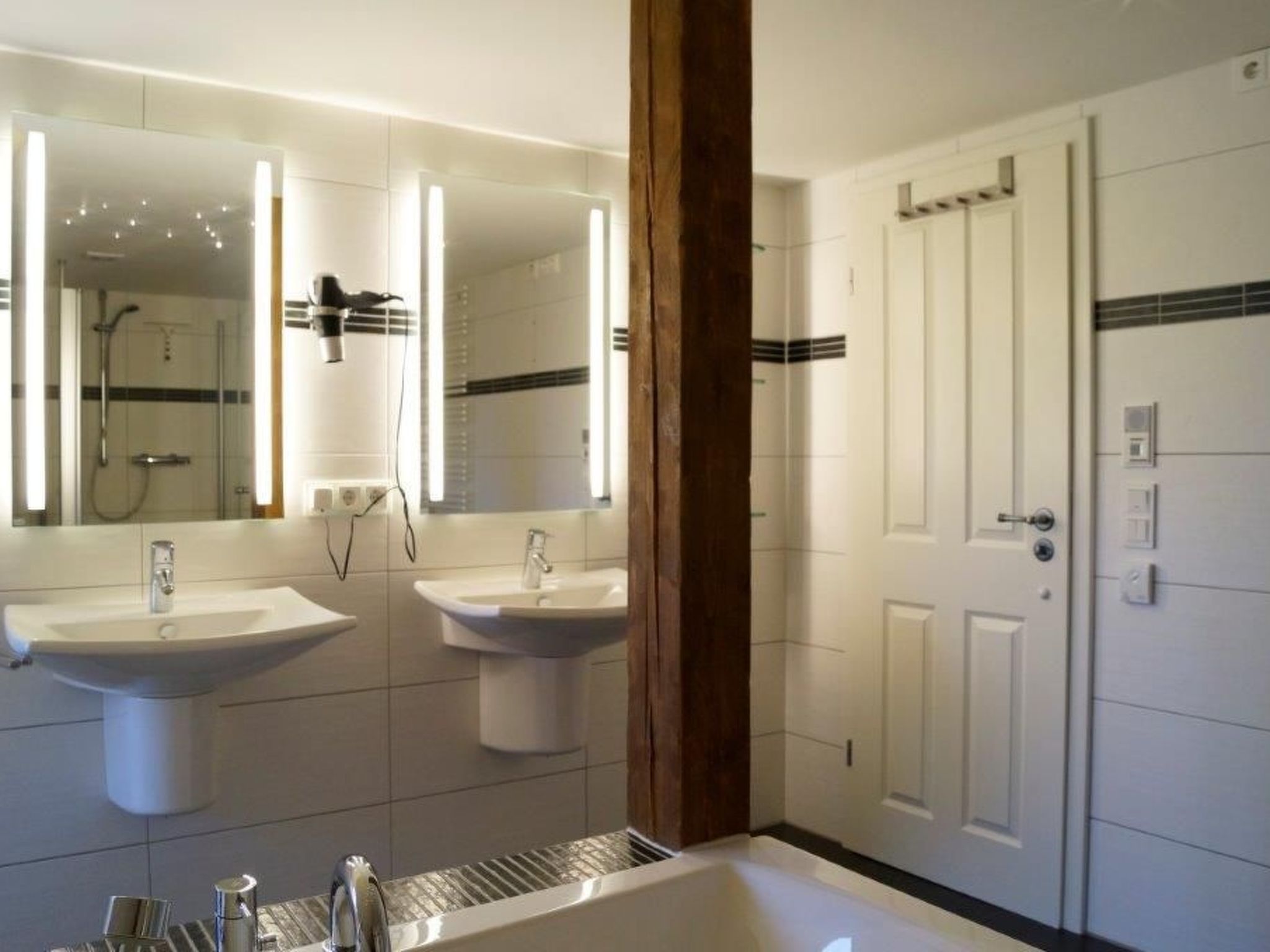 Reethaus Mertinat ''For Ten'' mit Meerblick-Binnen