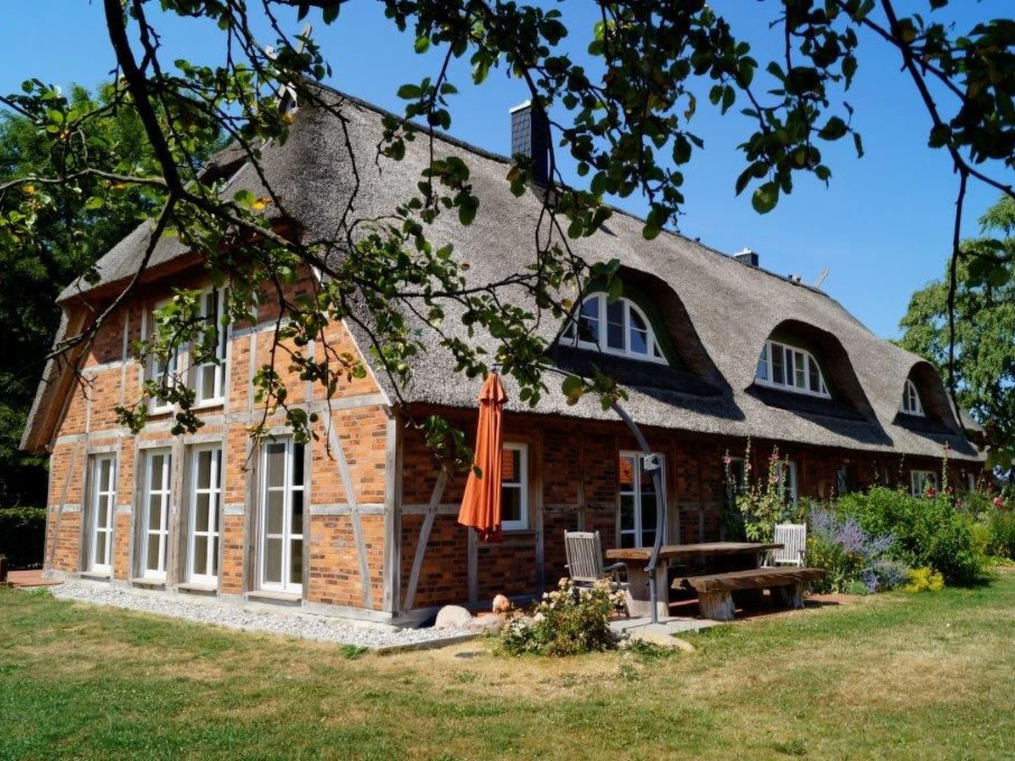 Reethaus Mertinat ''For Six'' mit Meerblick-Binnen