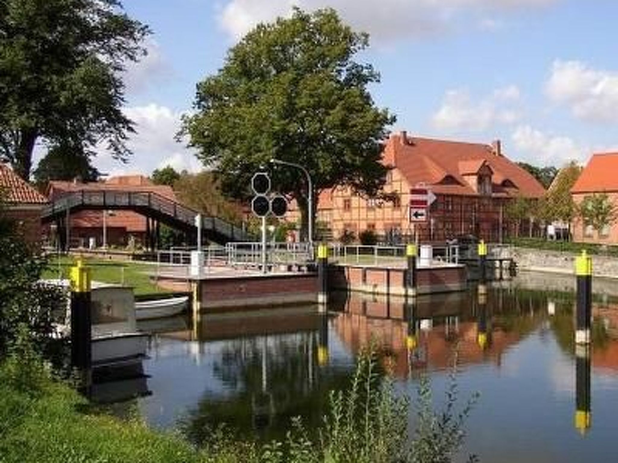 Mona-Image-tags.info