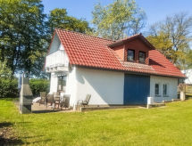 Haus Caroline: Vrijstaande woning aan de oever van de Plauer See, 150m tot het strand - thumbnail 3