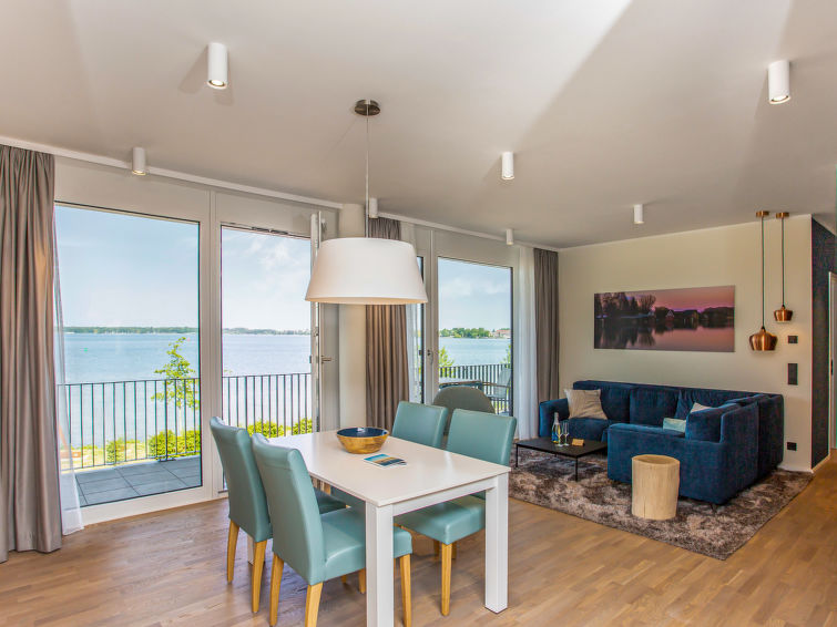 Sauna en luxe appartement aan het strand in Waren in Waren