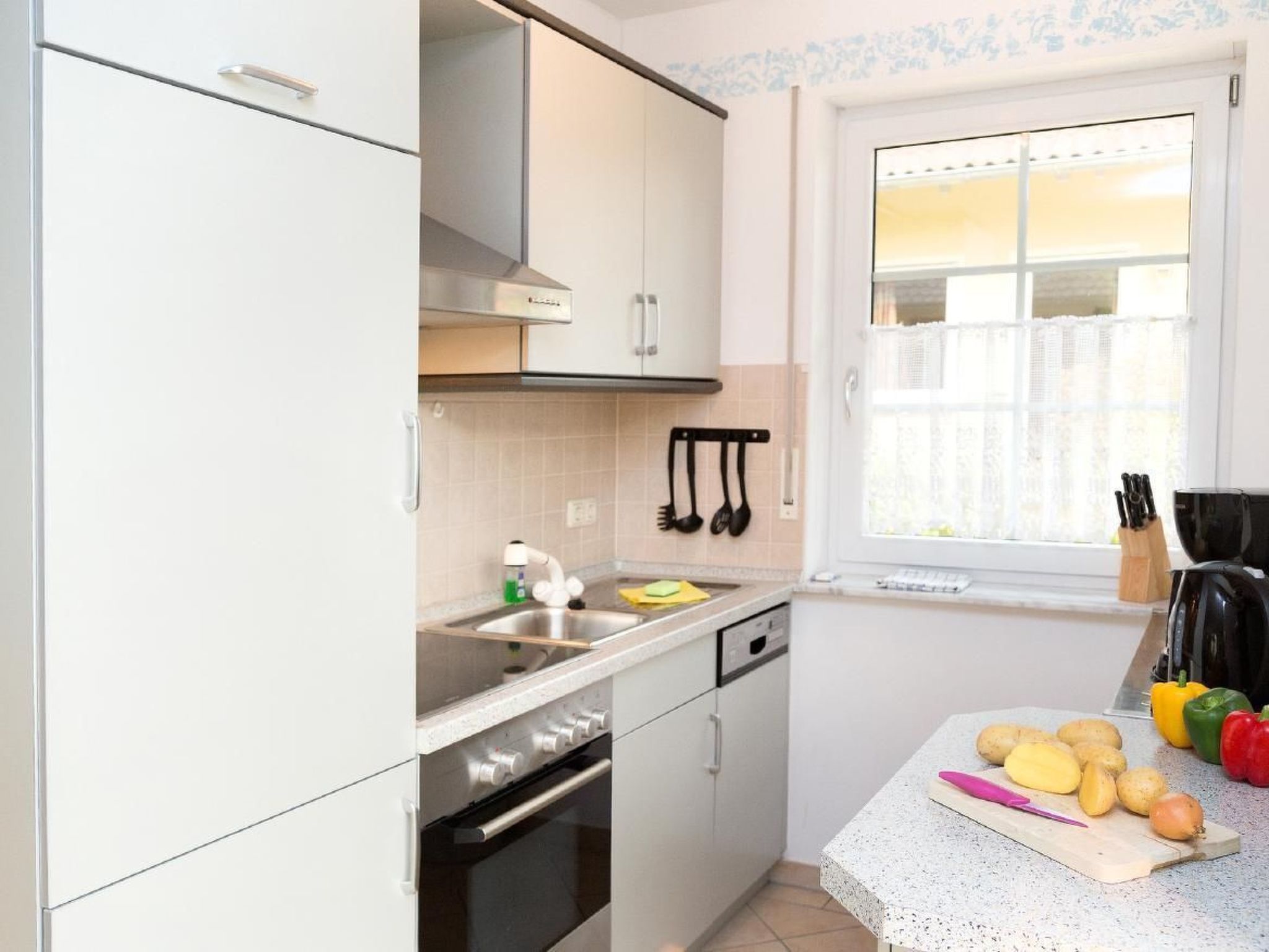 Gemütliche Wohnung mit Grill und Seeblick-Inside
