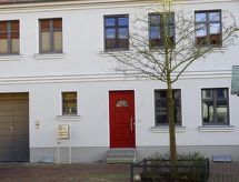 Vakantieappartement Waren direct aan de Müritz: uitzicht, terras en tuin - thumbnail 3