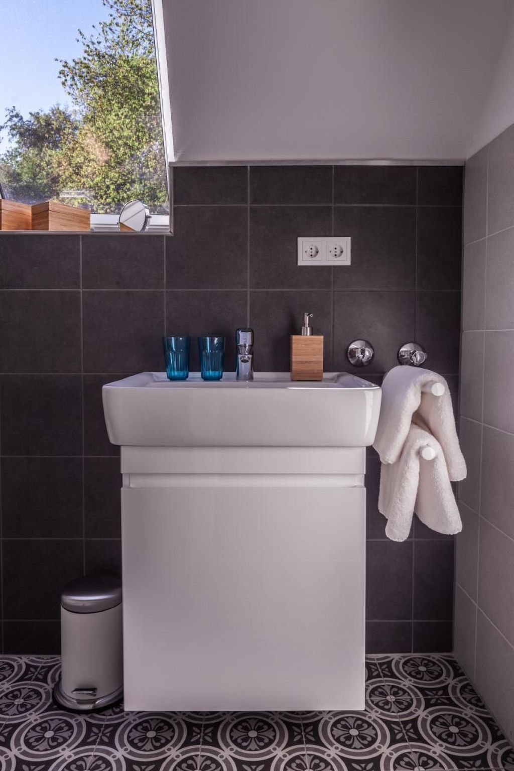 In Friedrichsthal-Image-tags.info