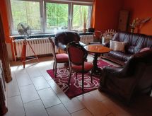 Vrijstaand vakantiehuis op 8000m² bij Cottbus met paardrijmogelijkheid - thumbnail 1