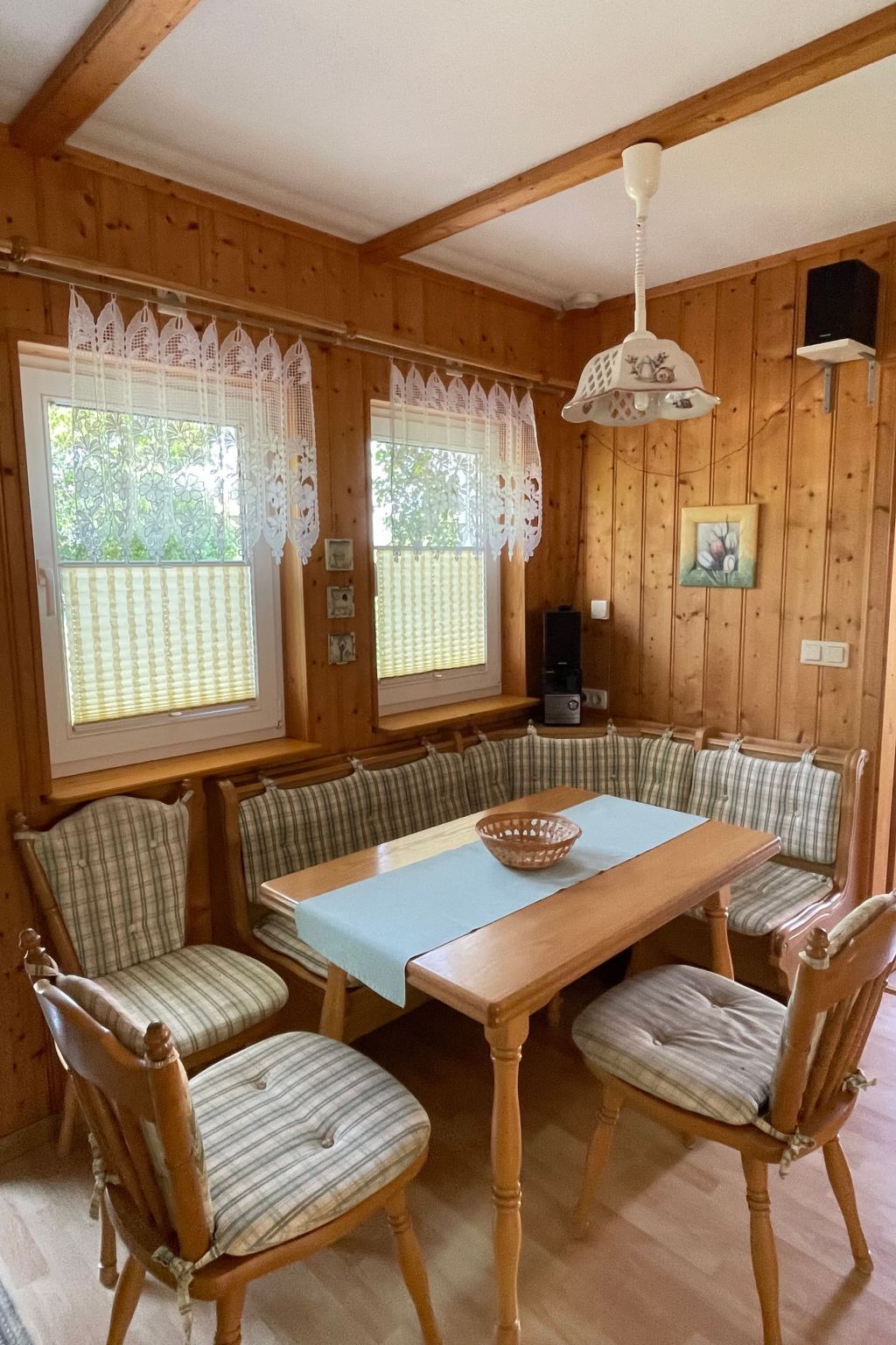 In Dahmen Terrasse und Grill-Dedans