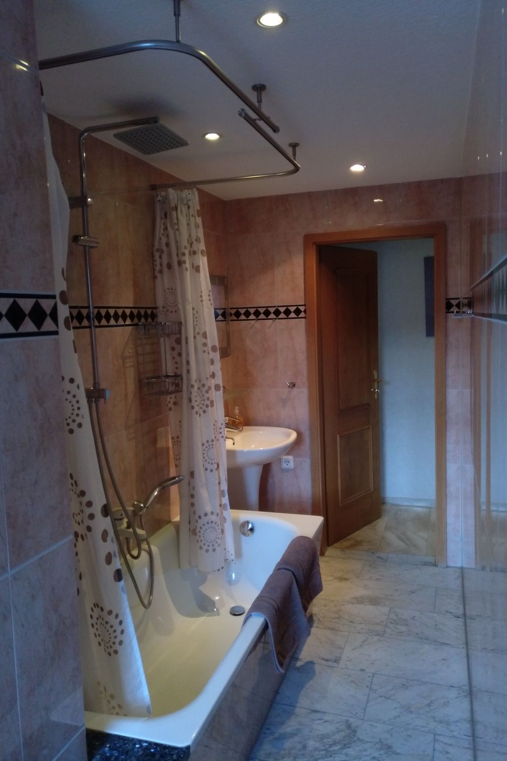 Lindenbauer-Image-tags.info