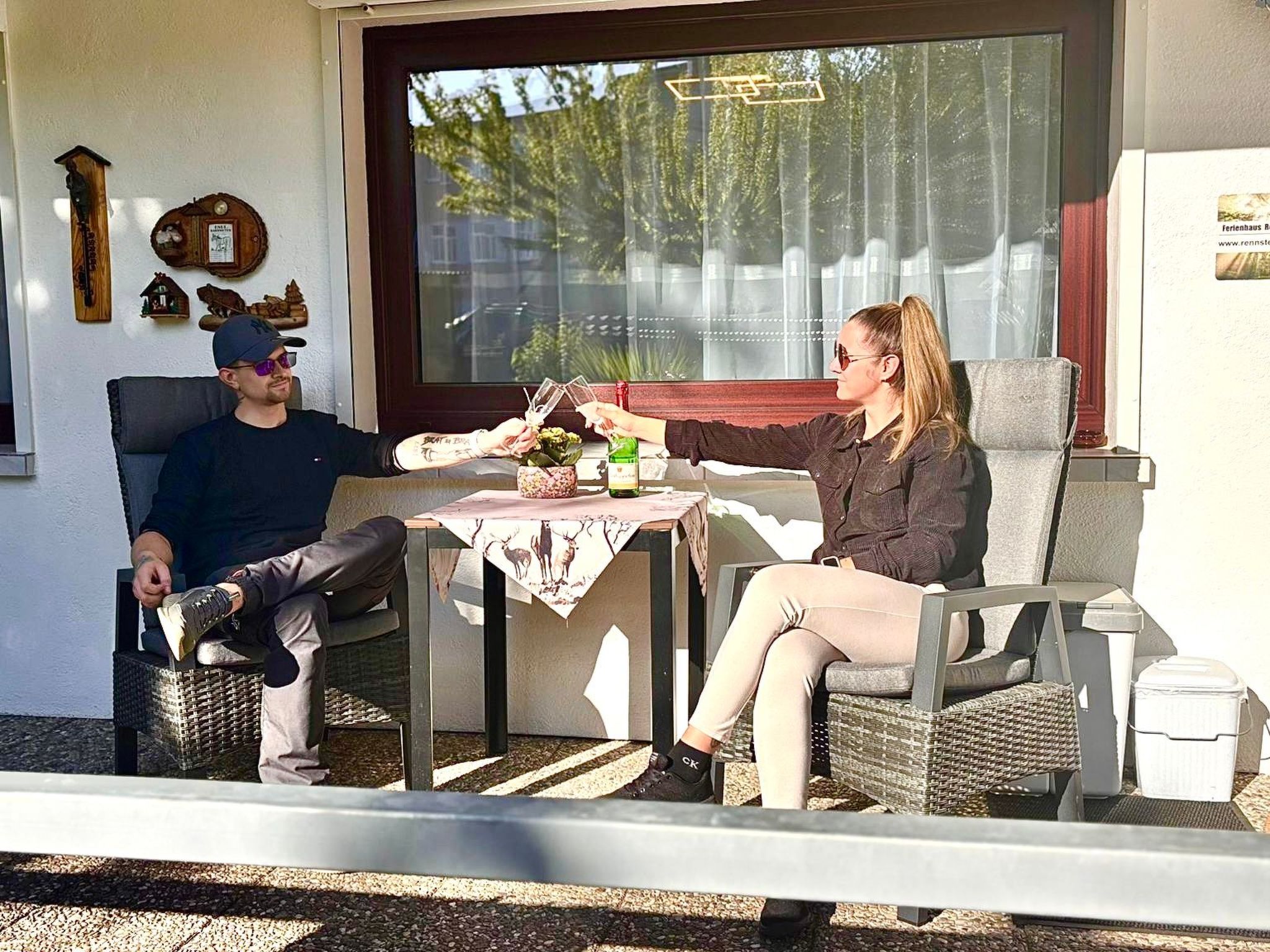 Rennsteig-Residenz-Draußen