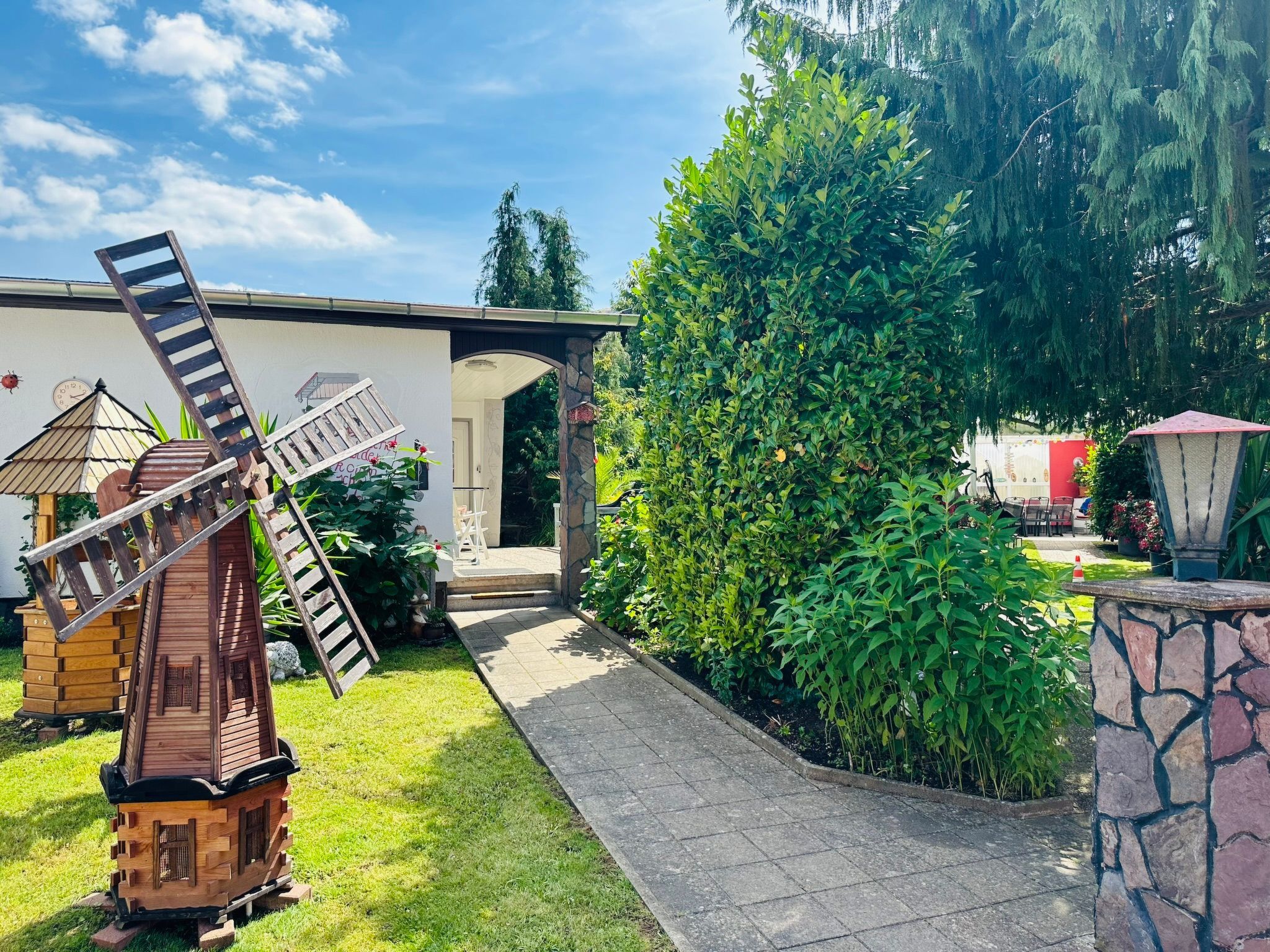 Rennsteig-Residenz-Draußen