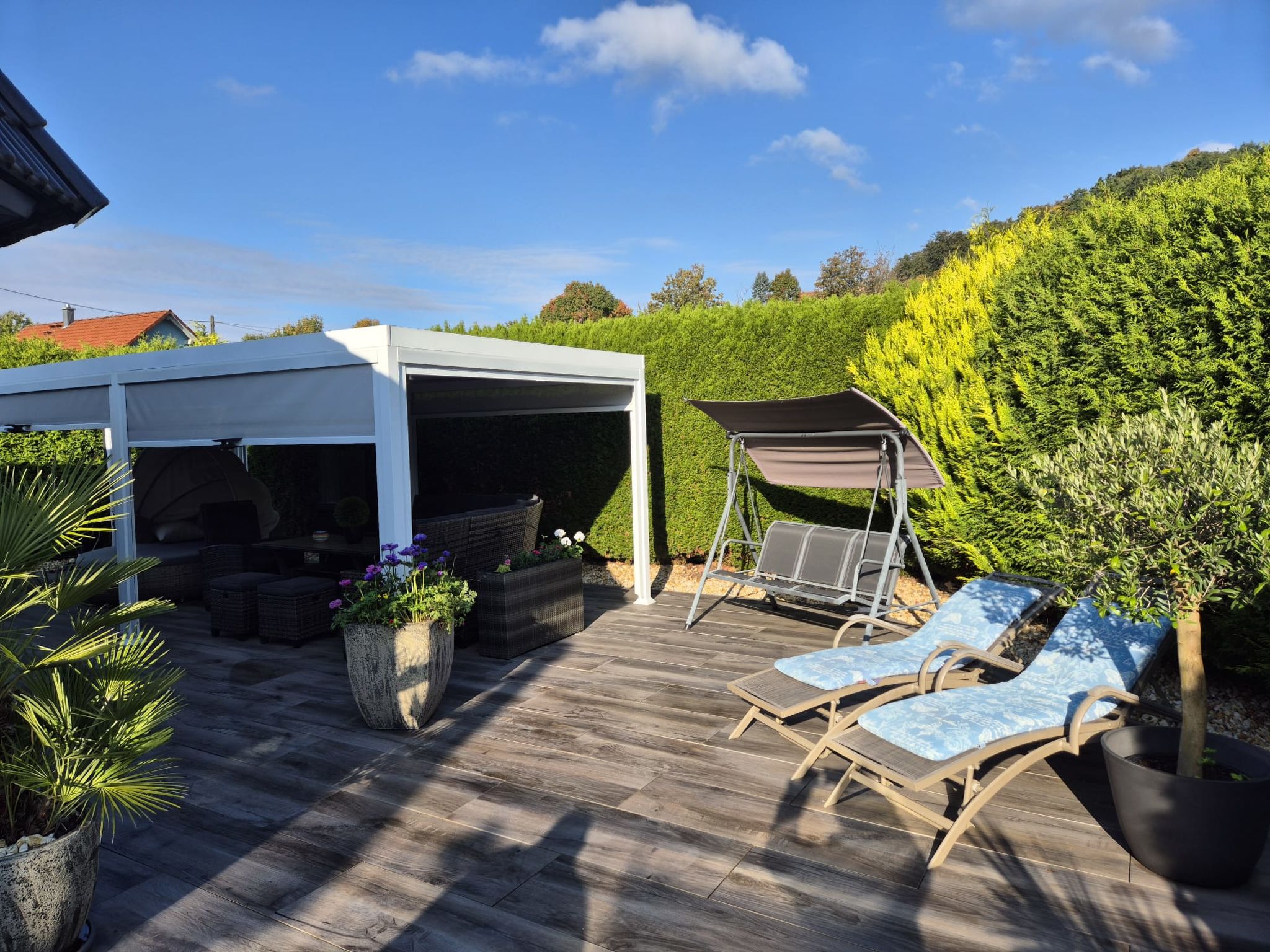 Ferienhaus Naturnah mit Pool und Sauna-Buiten