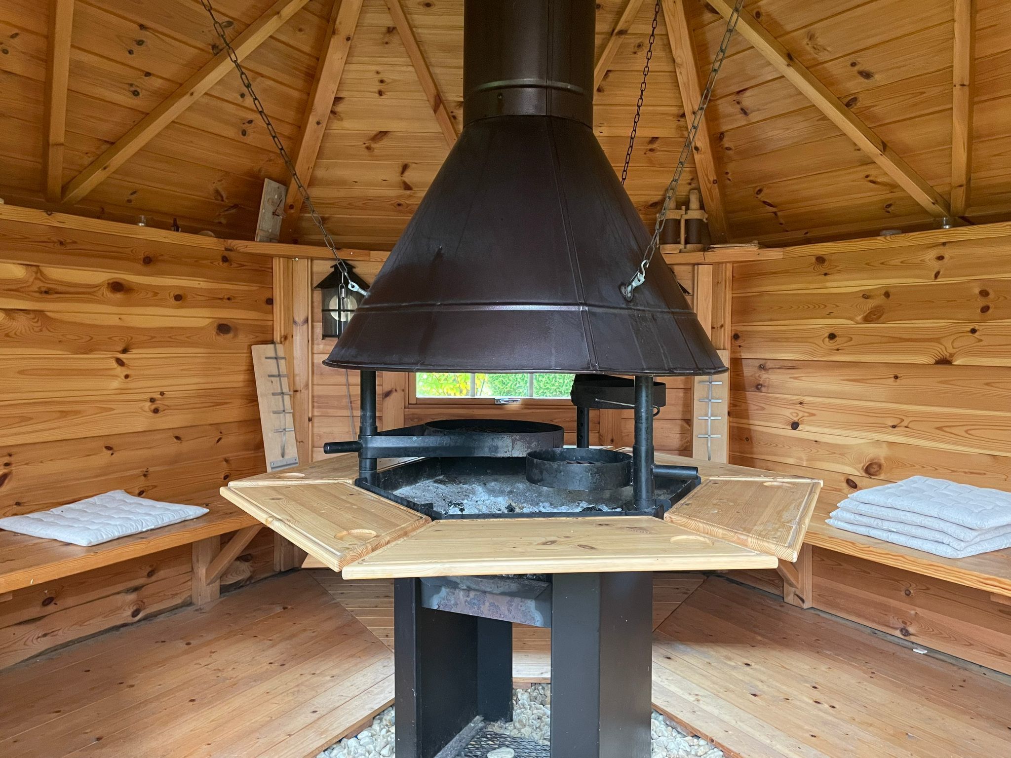 Ferienhaus Naturnah mit Pool und Sauna-Buiten