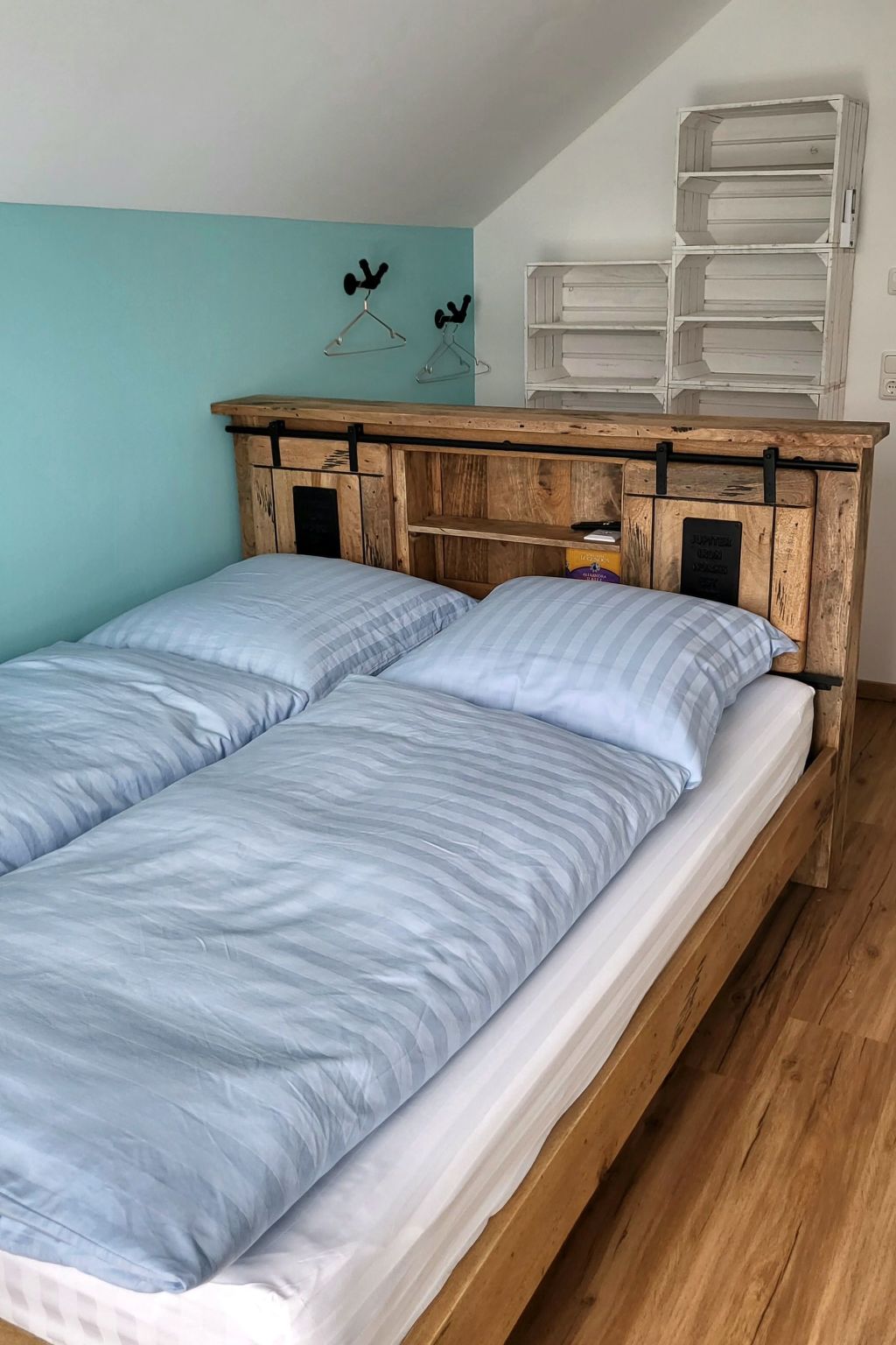 Seehaus Pippa mit Sauna und Whirlpool direkt am See-Image-tags.info