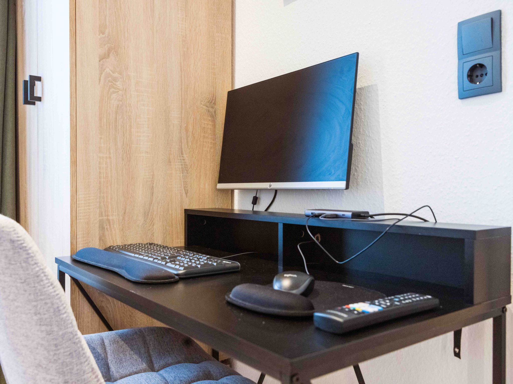 Appartement Schiller Apartment im Zentrum von Hof. Küche, Parkplatz, 250MBit Wlan – Séjour, photo 16 sur 57