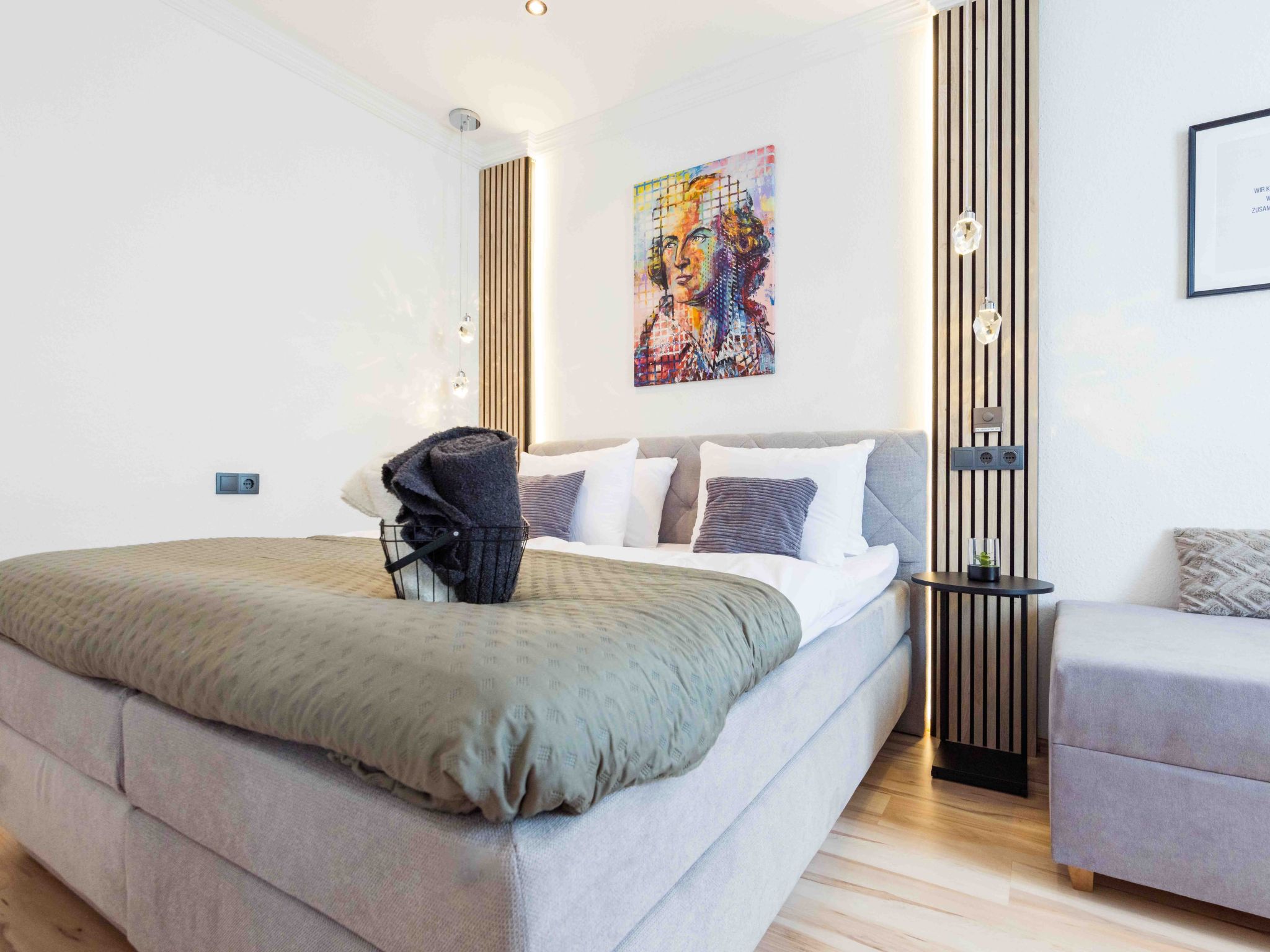 Appartement Schiller Apartment im Zentrum von Hof. Küche, Parkplatz, 250MBit Wlan – Chambre, photo 17 sur 57