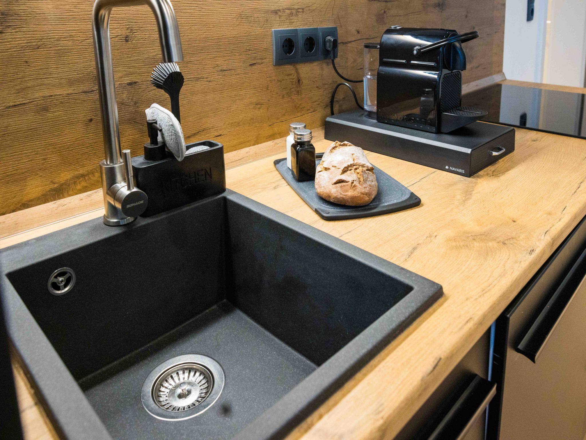 Appartement Schiller Apartment im Zentrum von Hof. Küche, Parkplatz, 250MBit Wlan – Salle de bains, photo 21 sur 57