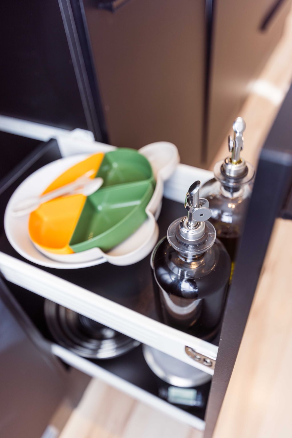 Appartement Schiller Apartment im Zentrum von Hof. Küche, Parkplatz, 250MBit Wlan – Cuisine et coin repas, photo 35 sur 57