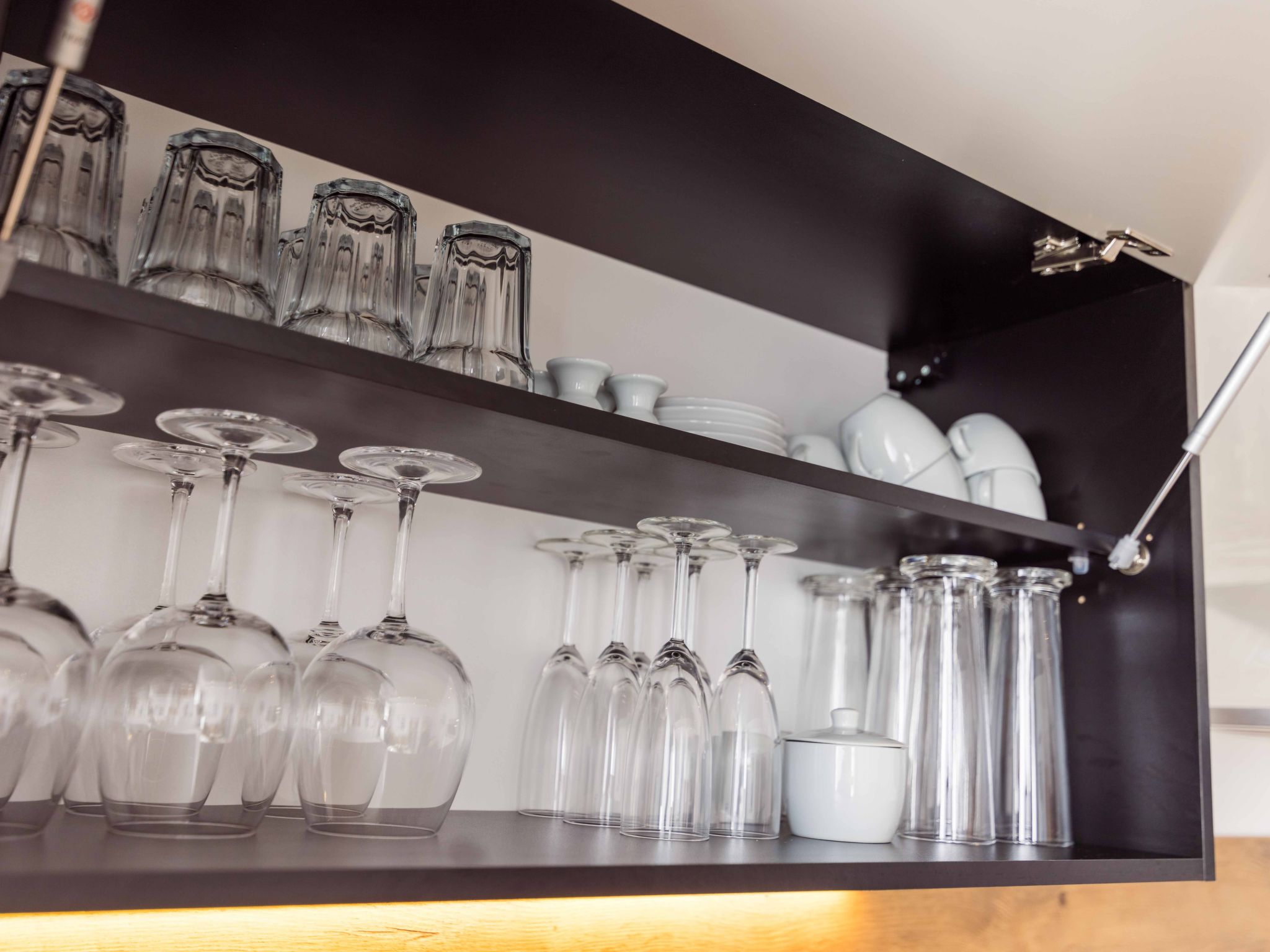 Appartement Schiller Apartment im Zentrum von Hof. Küche, Parkplatz, 250MBit Wlan – Cuisine et coin repas, photo 36 sur 57