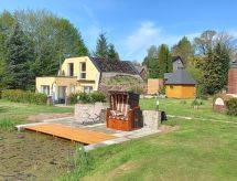 in Krimderode mit Grill, Whirlpool und Terrasse