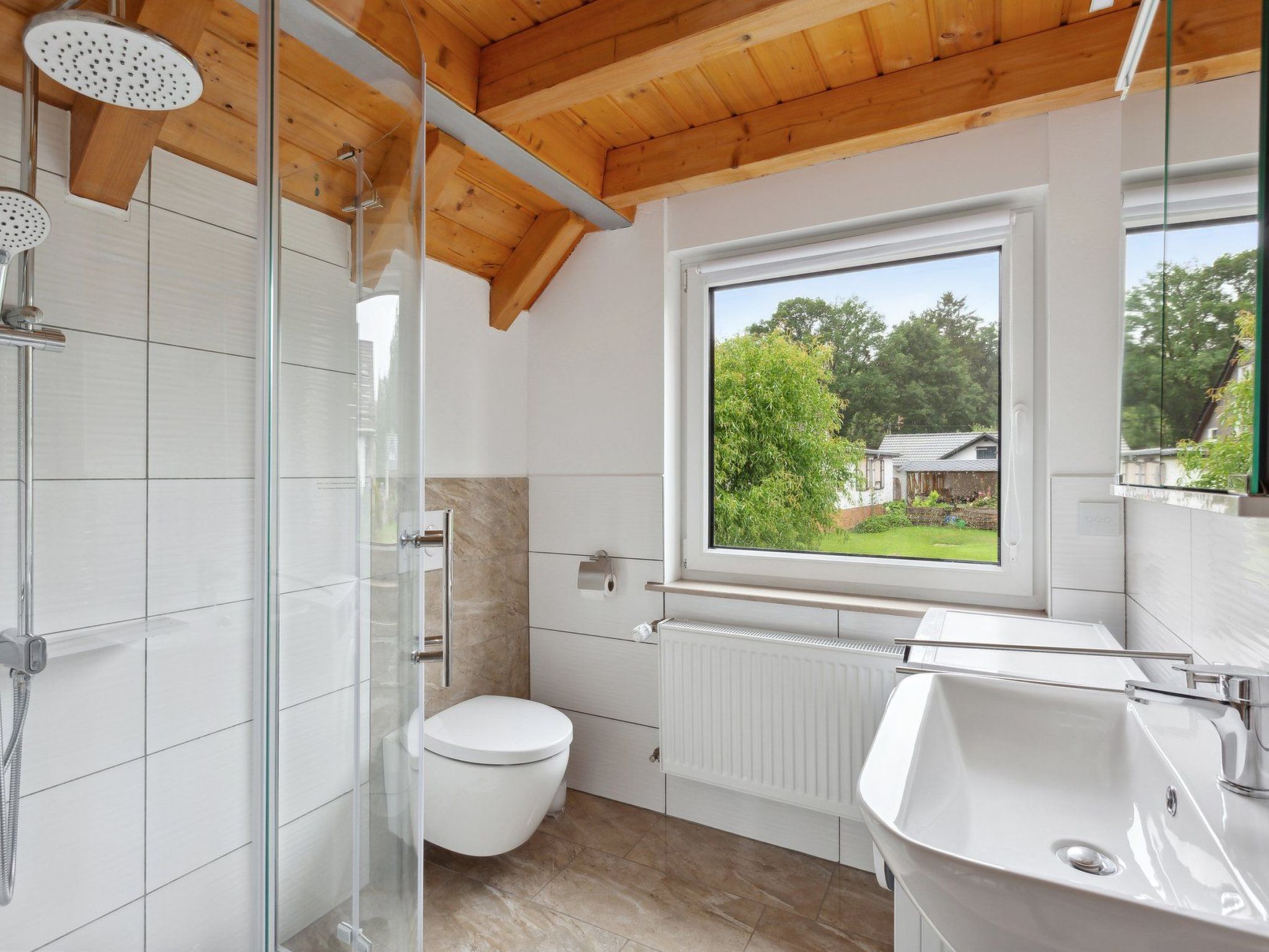 In Krimderode mit Grill, Whirlpool und Terrasse