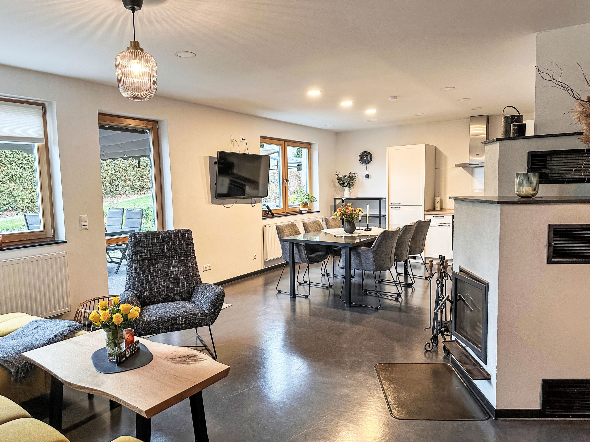 Schönes Ferienhaus in Neundorf mit Großer Terrasse