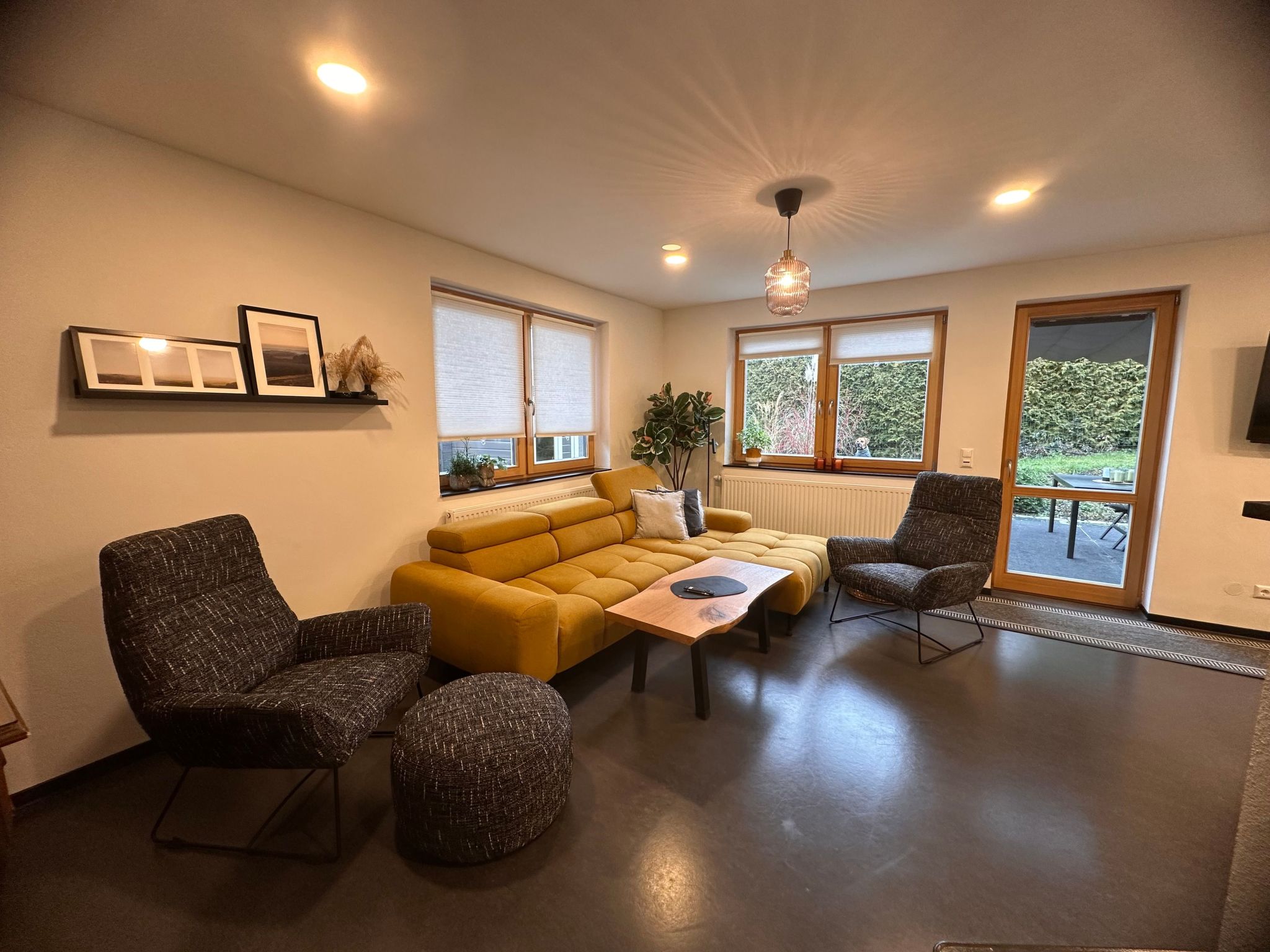 Schönes Ferienhaus in Neundorf mit Großer Terrasse