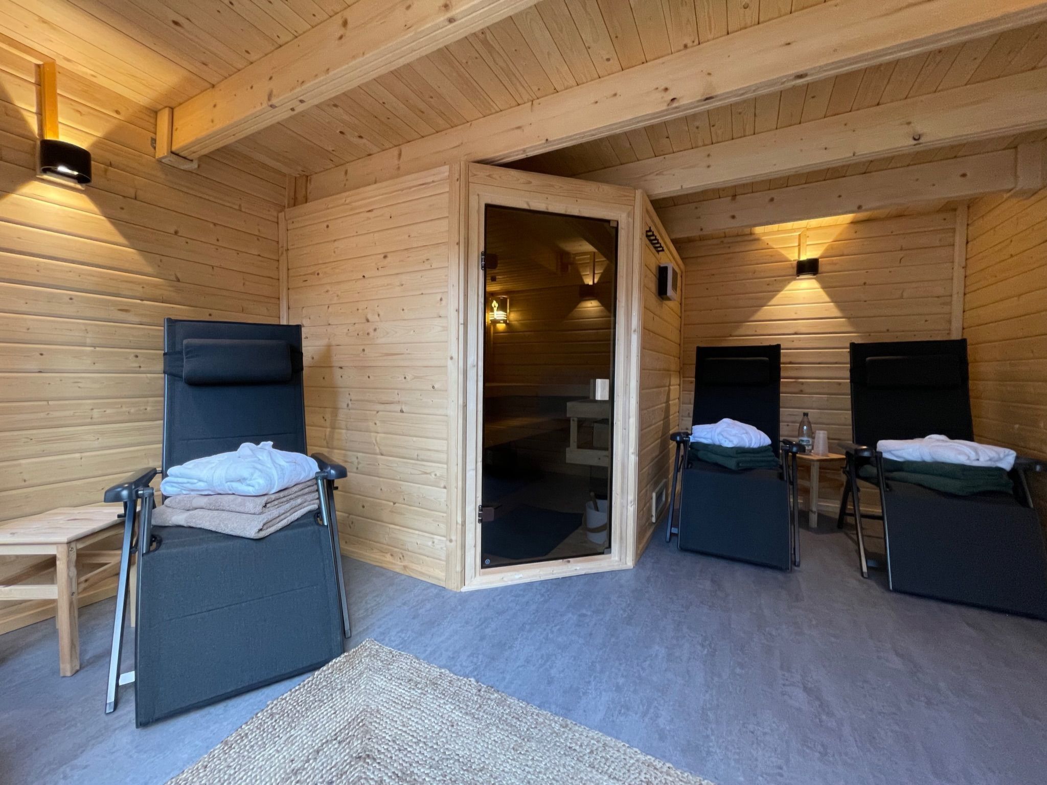 Schönes Ferienhaus in Neundorf mit Großer Terrasse-Image-tags.info