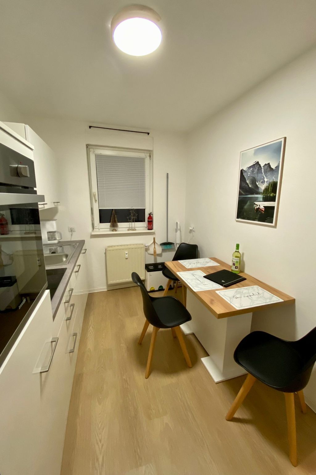 Moderne und gemütliche Ferienwohnung in Zwickau free Wifi und Netflix-Image-tags.info