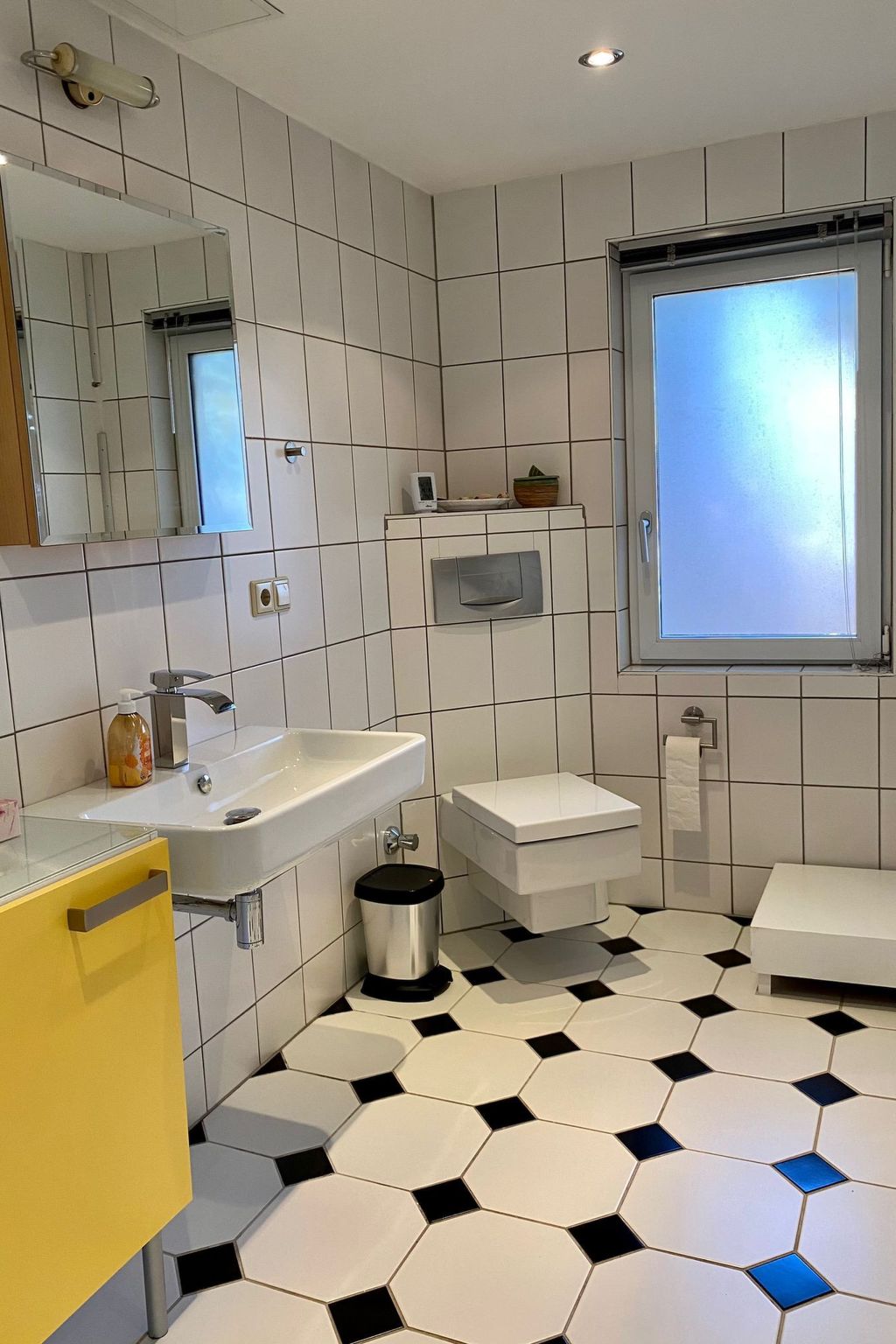 Haus mit Kunst-Binnen