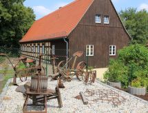 Wohnung mit Terrasse im sanierten Fachwerkhof
