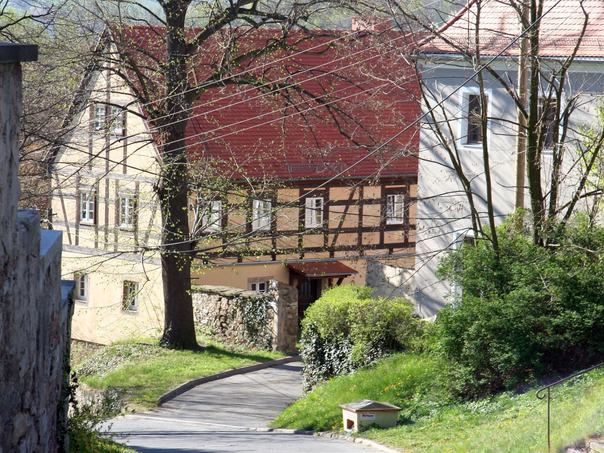 Wohnung mit Terrasse im sanierten Fachwerkhof-Image-tags.info