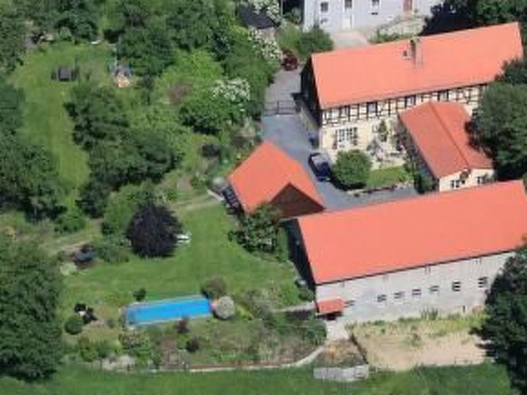 Wohnung mit Terrasse im sanierten Fachwerkhof-Image-tags.info